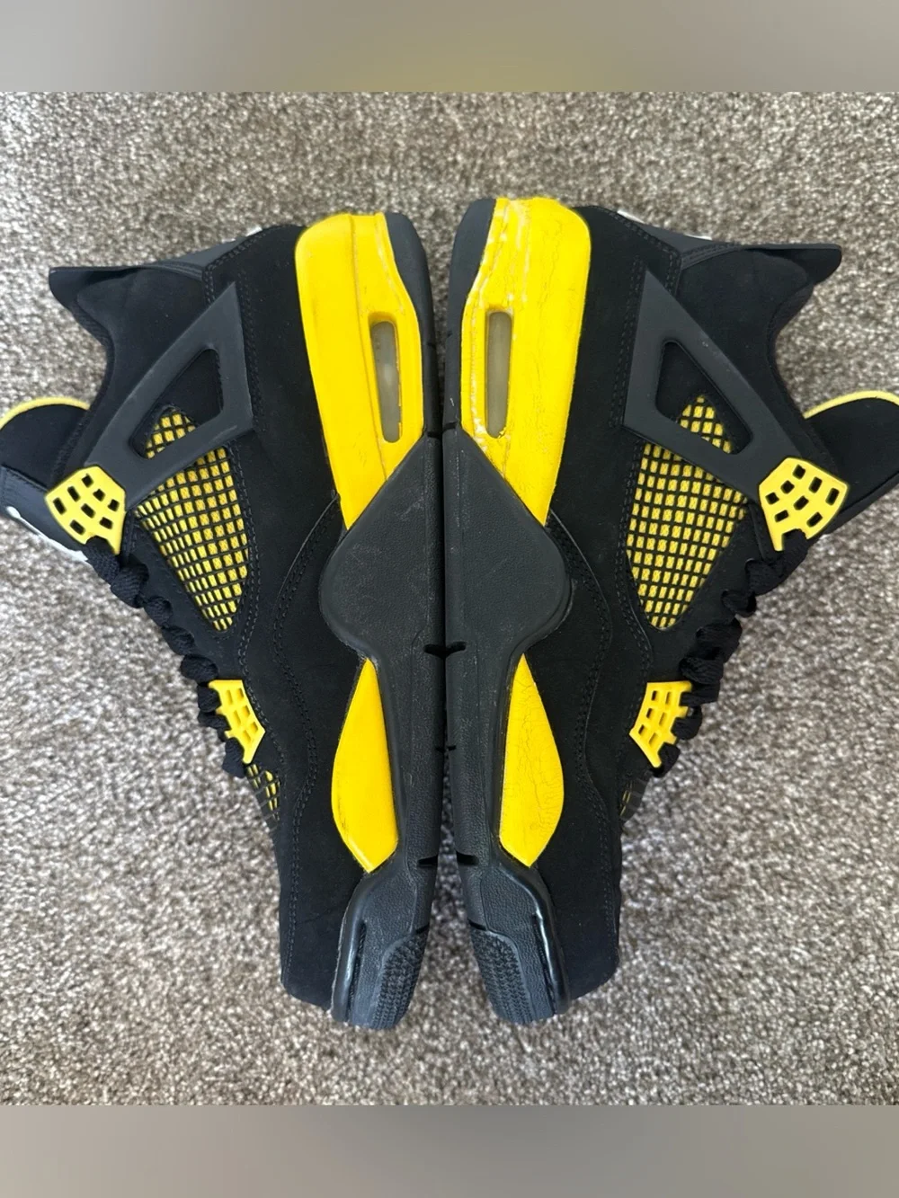 Air Jordan 4 Retro Thunder Black and Yellow Men’s size 7